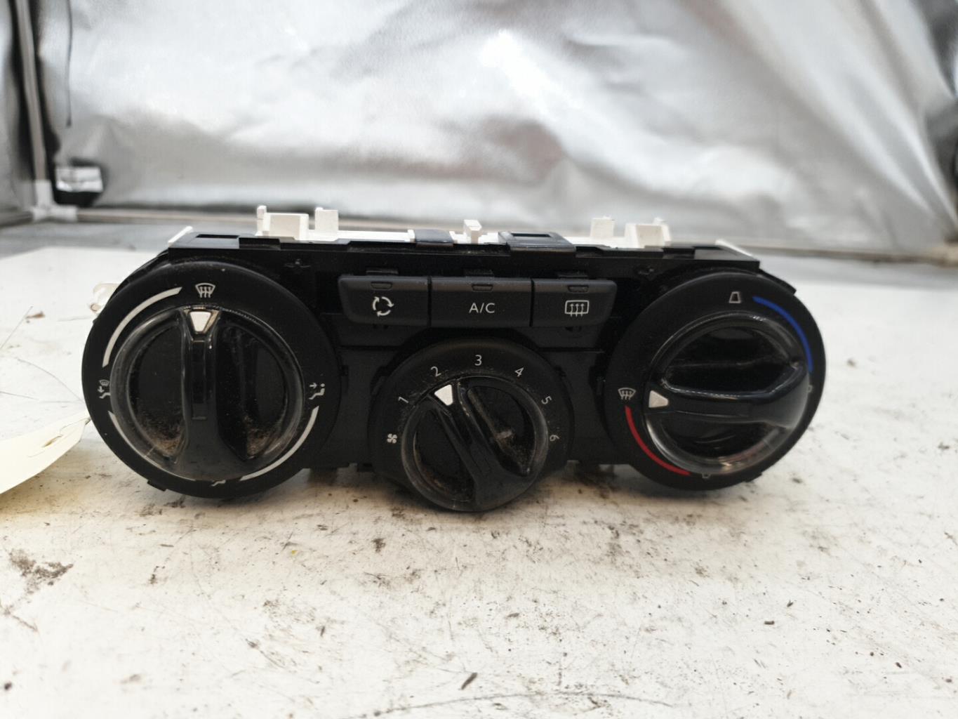 Commande chauffage PEUGEOT 2008 1 PHASE 1 Diesel - 1