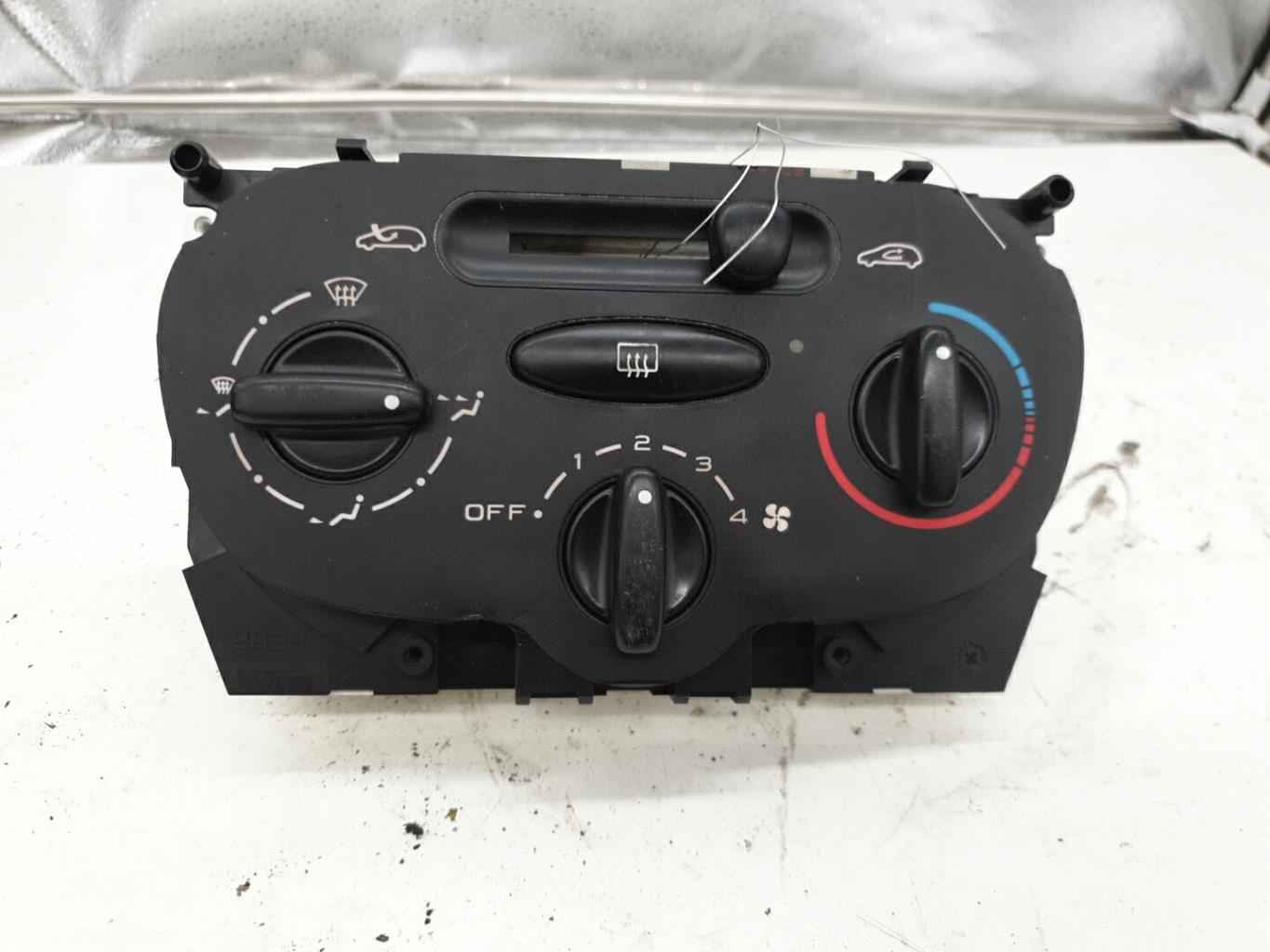 Commande chauffage PEUGEOT 206 PHASE 1 Diesel - 1