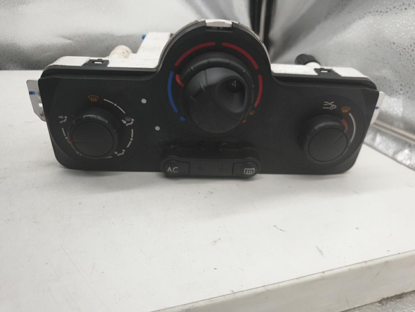 Commande chauffage RENAULT CLIO 3 PHASE 2 Diesel - 1
