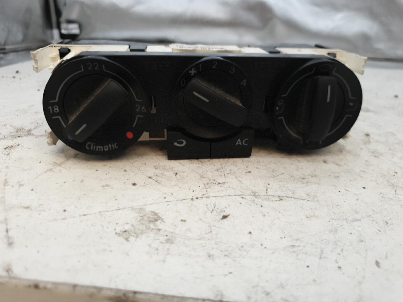 Commande chauffage VOLKSWAGEN POLO 4 PHASE 2 Essence - 1