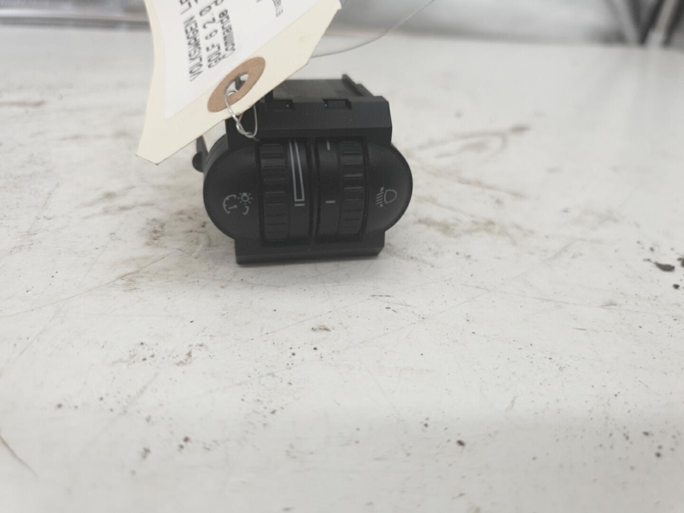 Commande de reglage hauteur de phare VOLKSWAGEN GOLF 6 Diesel - 1