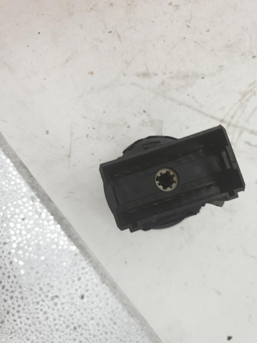 Commodo phare VOLKSWAGEN POLO 3 PHASE 2  - 1