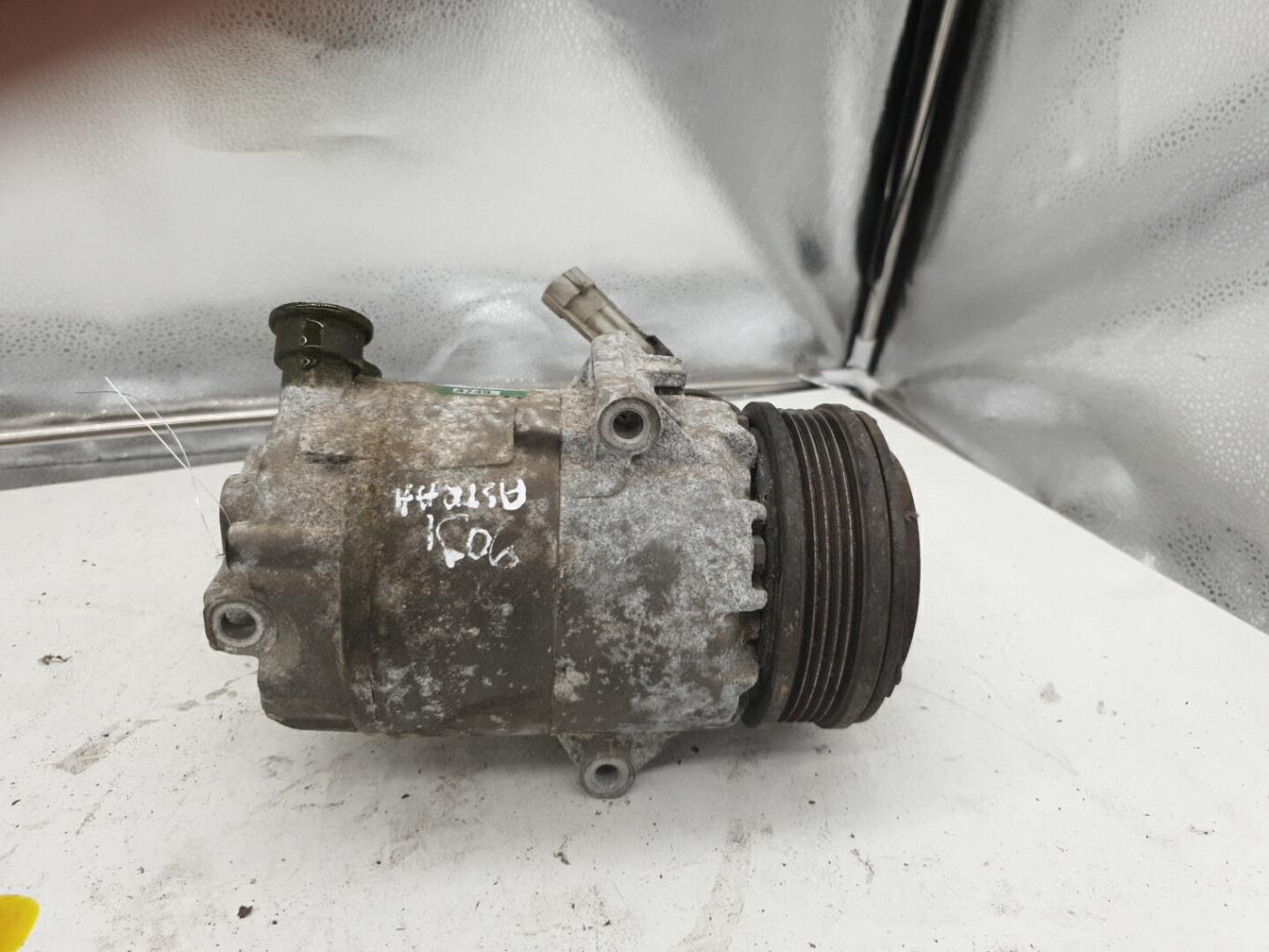 Compresseur clim OPEL ASTRA H GTC PHASE 1  - 1