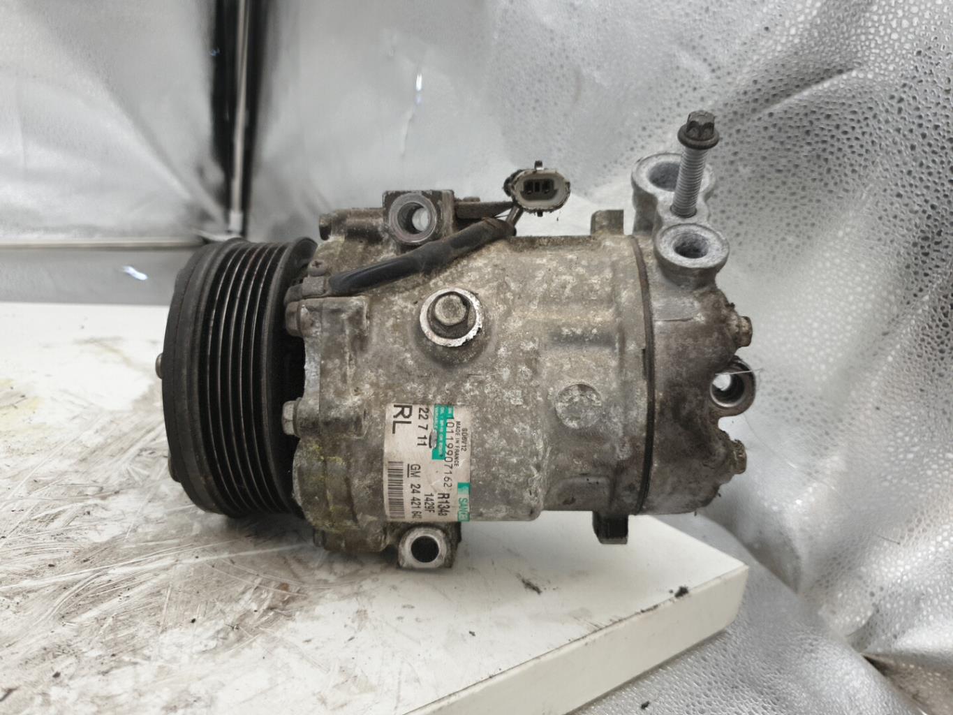 Compresseur clim OPEL MERIVA A PHASE 2  - 1