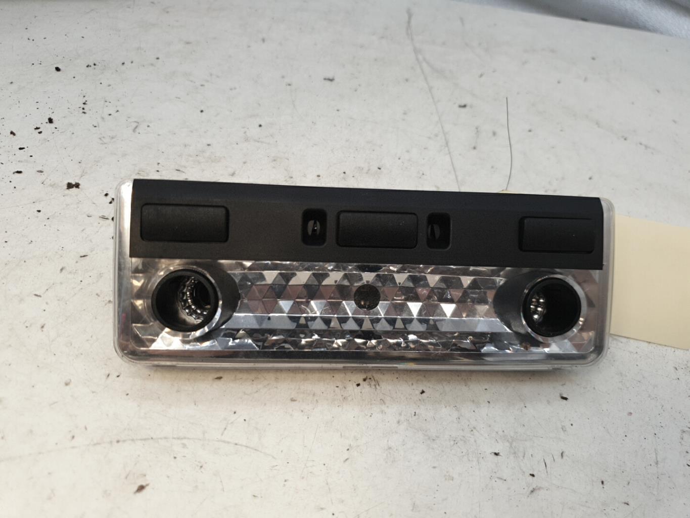 Eclairage de plafonnier BMW SERIE 3 E46 PHASE 1 Essence - 1