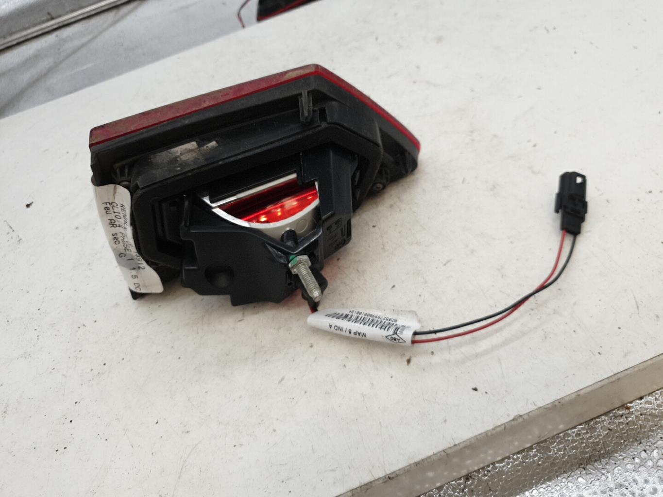 Feu arriere secondaire gauche (feux) RENAULT CLIO 4 PHASE 1 Diesel - 1