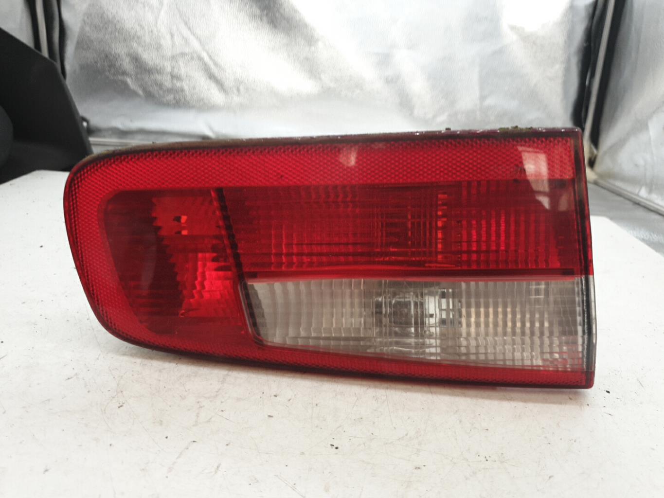 Feu arriere secondaire gauche (feux) RENAULT LAGUNA 2 PHASE 1 Diesel - 1