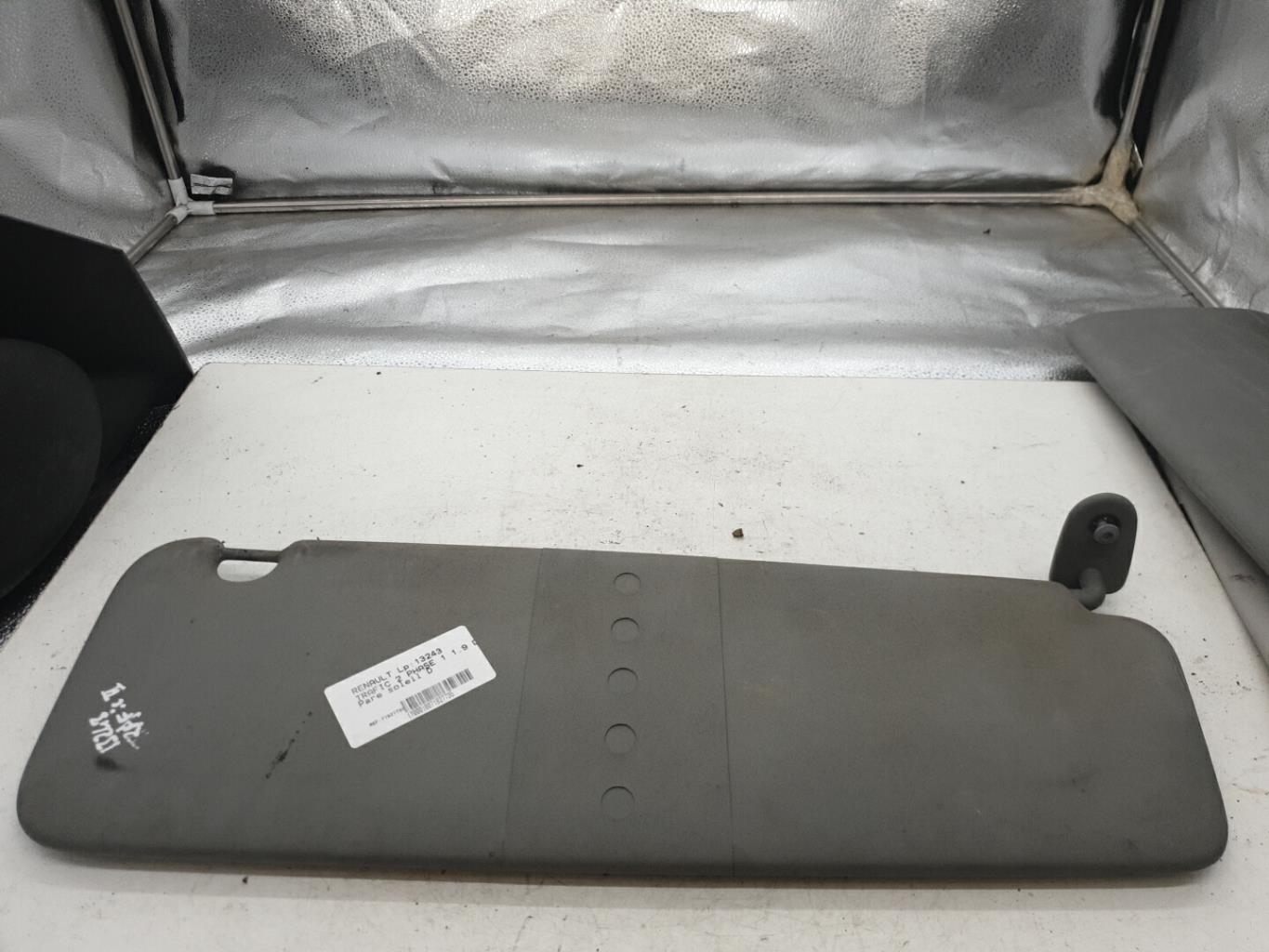 Pare soleil droit RENAULT TRAFIC 2 PHASE 1  - 1