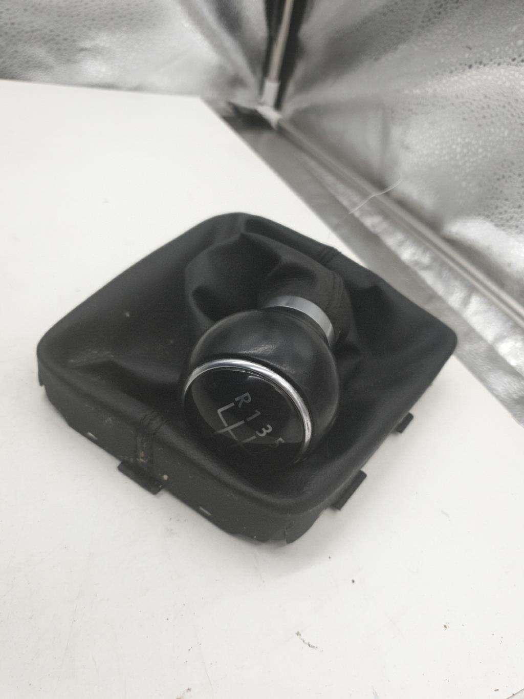 Pommeau de vitesses VOLKSWAGEN GOLF PLUS PHASE 1  - 1