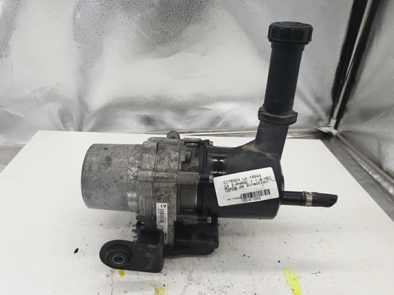Pompe de direction CITROEN C4 2 PHASE 1 Diesel - 1