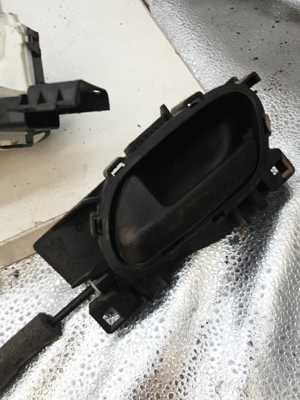 Serrure avant gauche CITROEN BERLINGO 2 PHASE 1 Diesel - 1