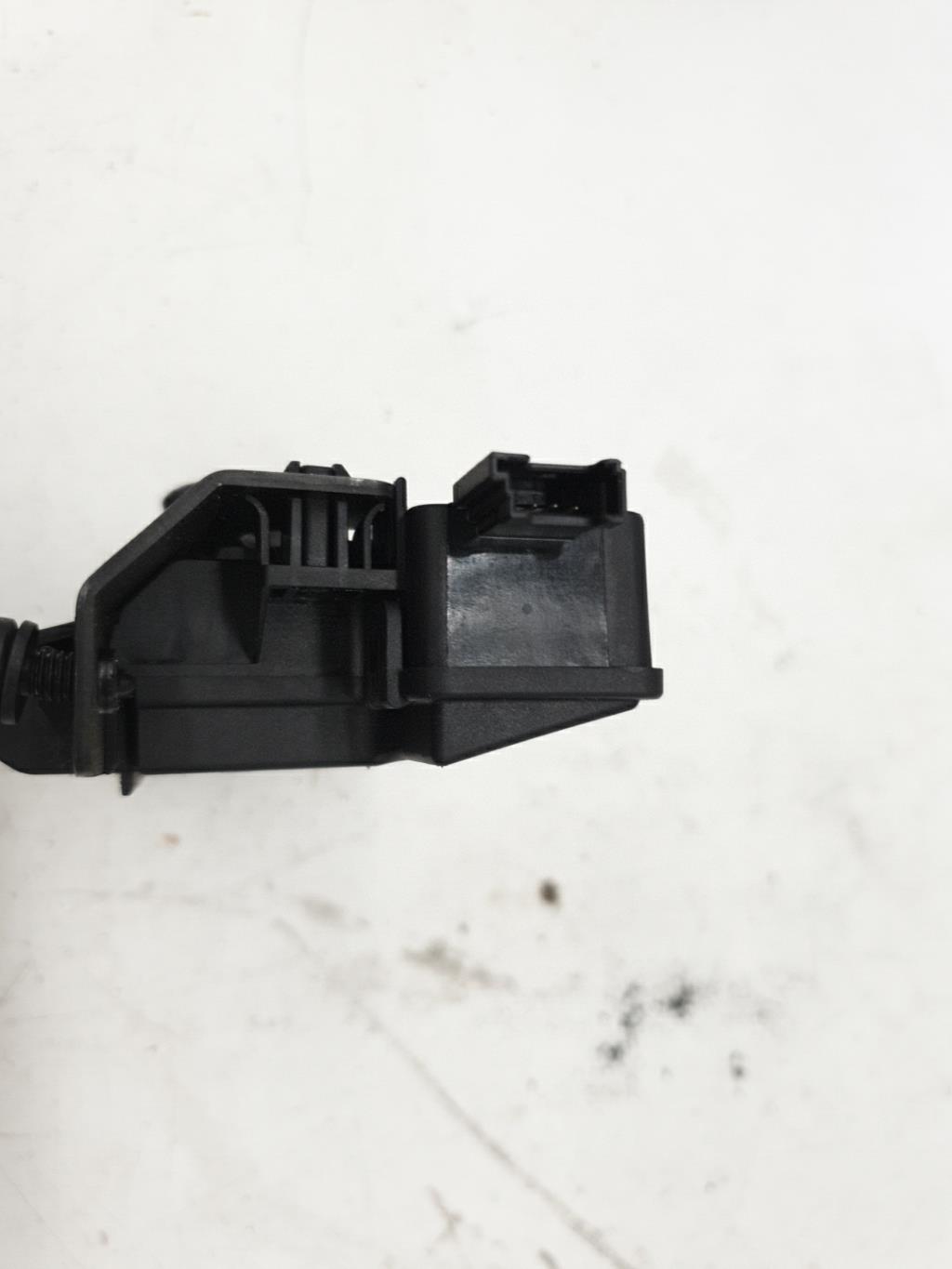 Serrure de hayon BMW SERIE 3 E90 PHASE 2 Diesel - 1