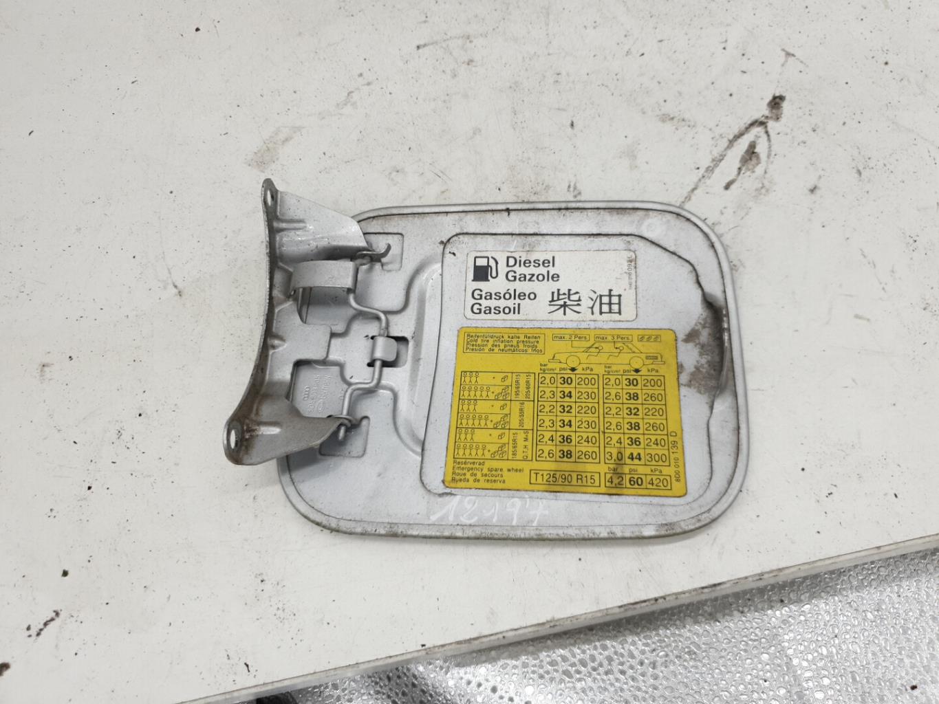 Trappe d'essence AUDI A4 1 PHASE 2  - 1