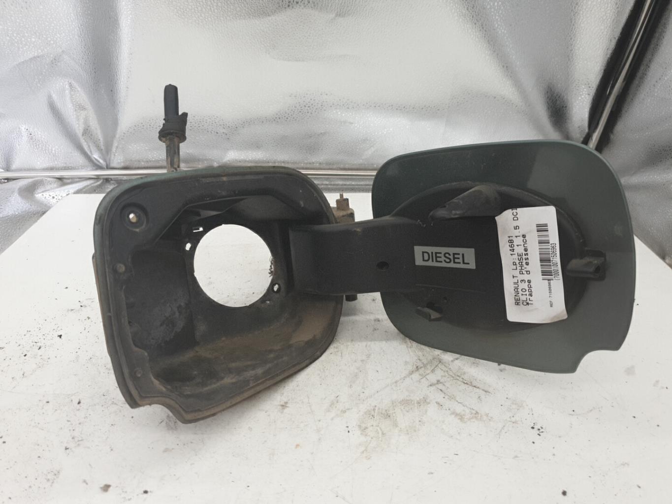 Trappe d'essence RENAULT CLIO 3 PHASE 1 Diesel - 1