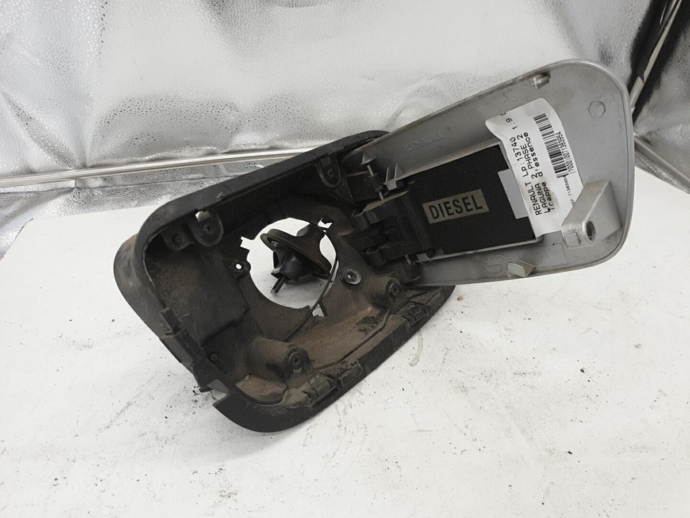 Trappe d'essence RENAULT LAGUNA 2 PHASE 2  - 1