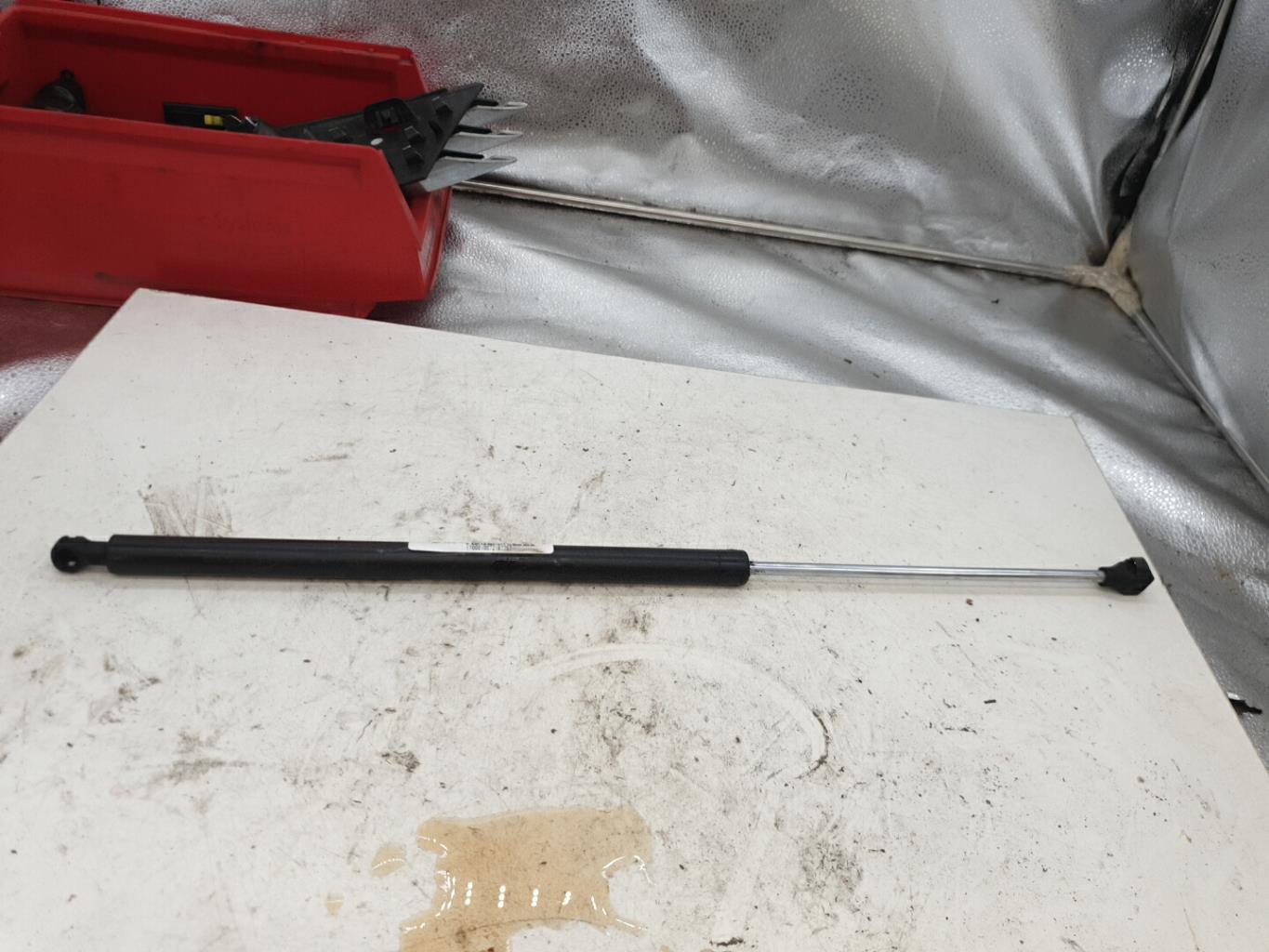 Verin de coffre RENAULT LAGUNA 1 PHASE 2 Essence - 1