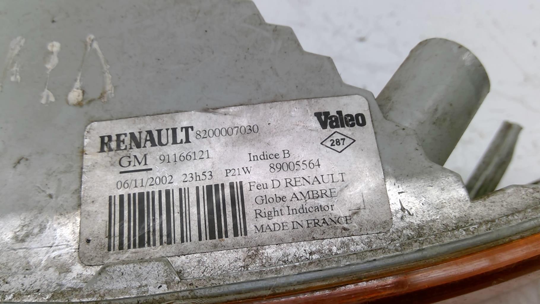 Optique avant secondaire droit (feux)(clignotant) RENAULT TRAFIC 2 PHASE 1  - 1