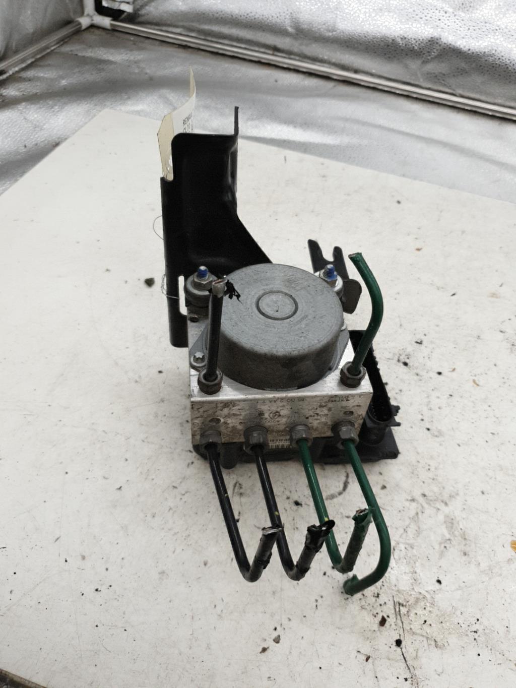 Bloc ABS (freins anti-blocage) RENAULT CLIO 3 PHASE 2 Diesel - 1