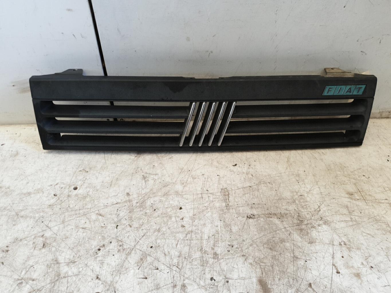Calandre FIAT PANDA 1 PHASE 2 Essence - 1
