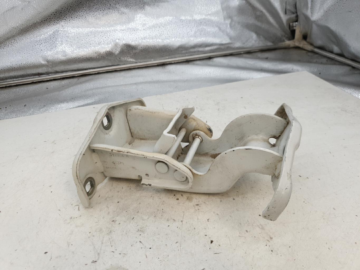 Charniere de porte avant gauche RENAULT TRAFIC 2 PHASE 2 Diesel - 1
