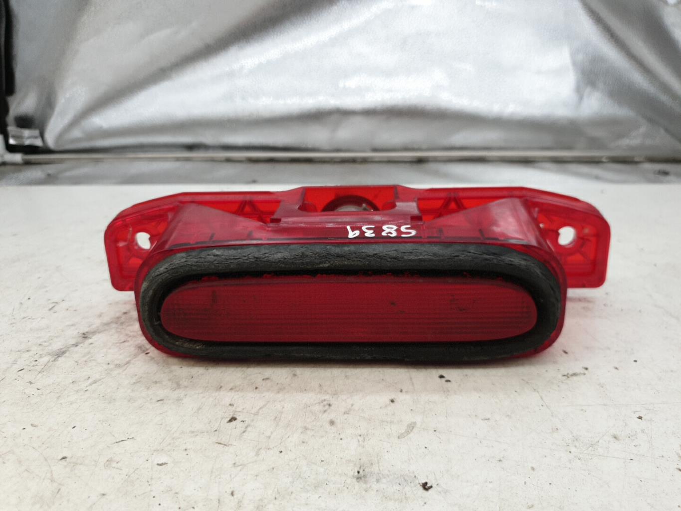 Feu arriere stop central MAZDA MX5 2 PHASE 2 CABRIOLET Essence - 1