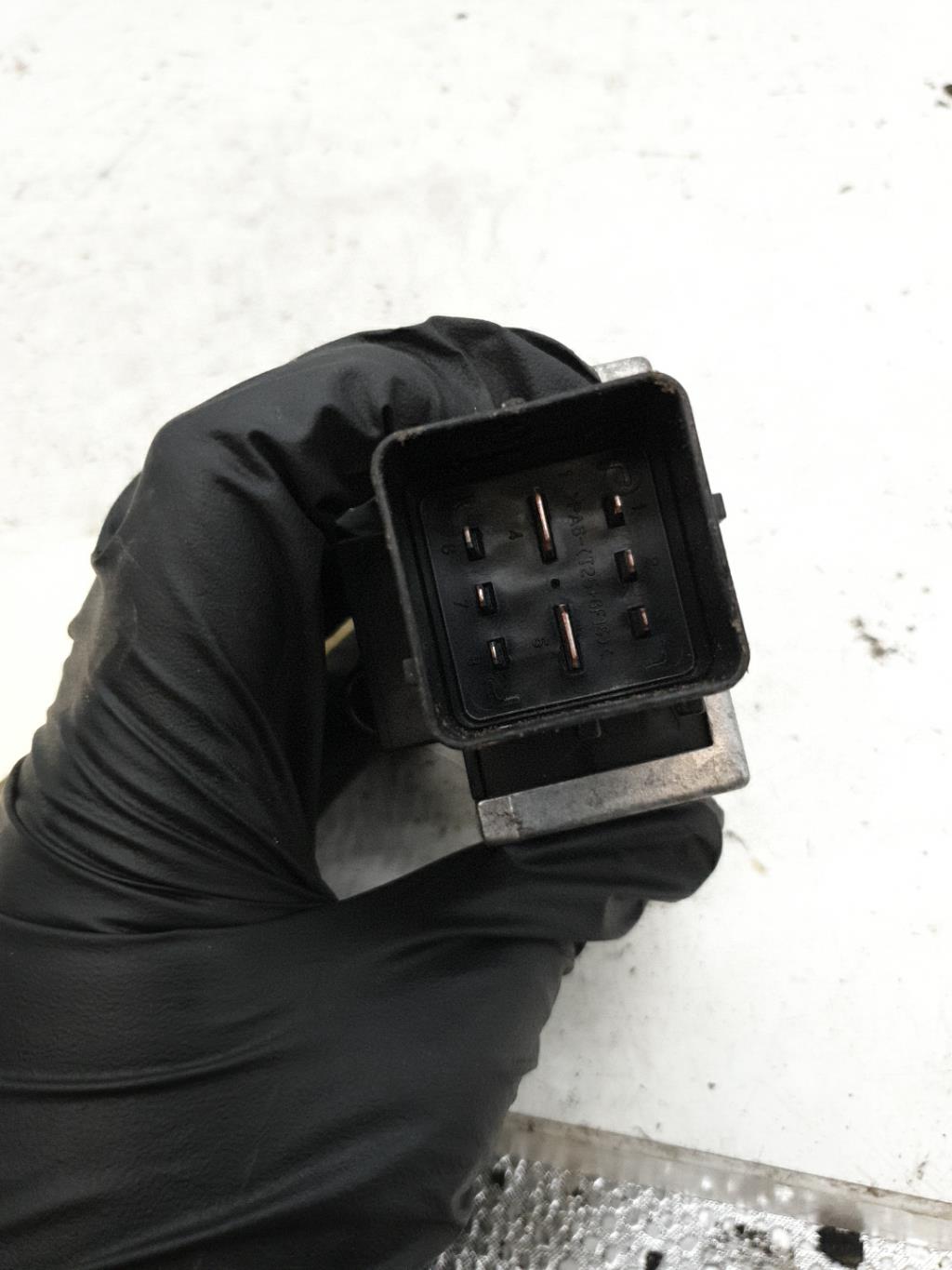 Relais de prechauffage RENAULT CLIO 4 PHASE 1 Diesel - 1