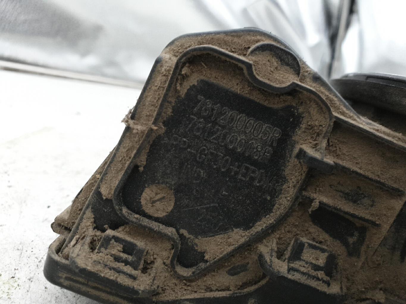 Trappe d'essence RENAULT MEGANE 3 PHASE 1 Diesel - 1