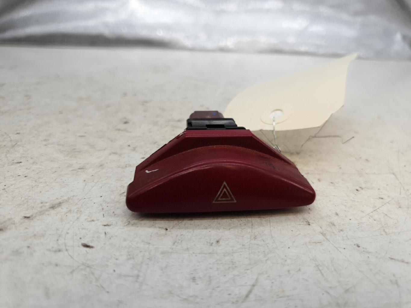 Bouton de warning CITROEN C5 1 PHASE 1 BREAK Diesel - 1