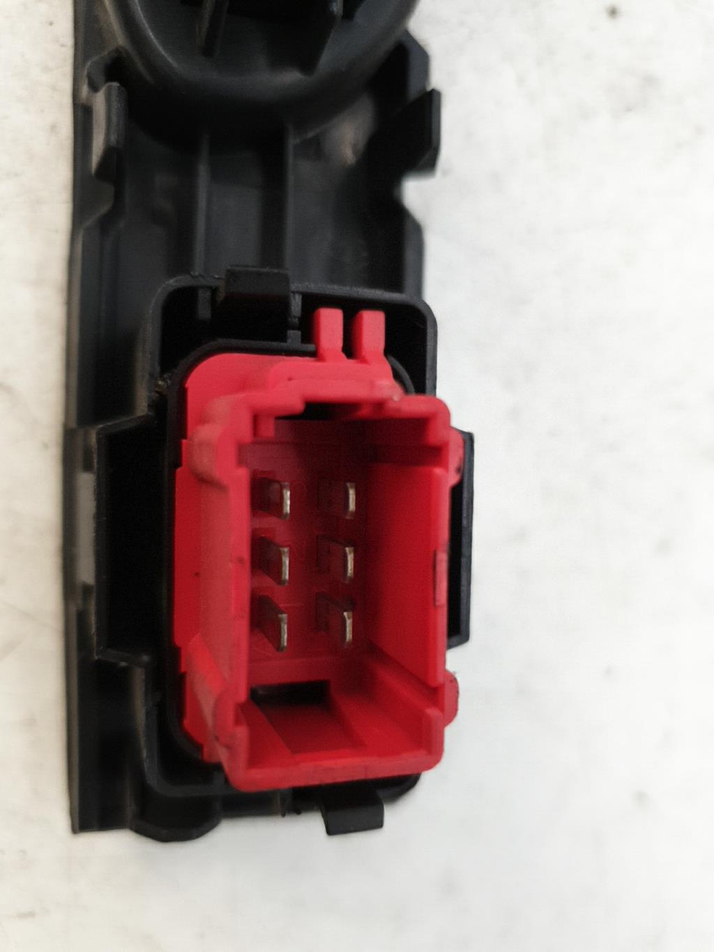 Bouton de warning RENAULT CLIO 2 PHASE 2 Diesel - 1
