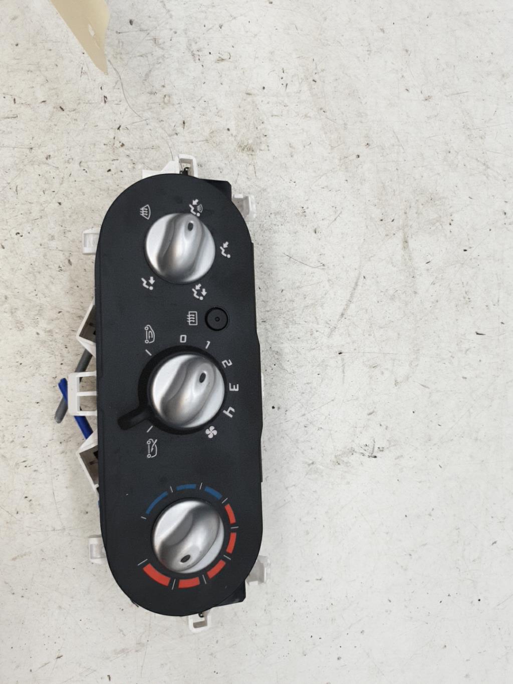 Commande chauffage RENAULT TWINGO 2 PHASE 1  - 1