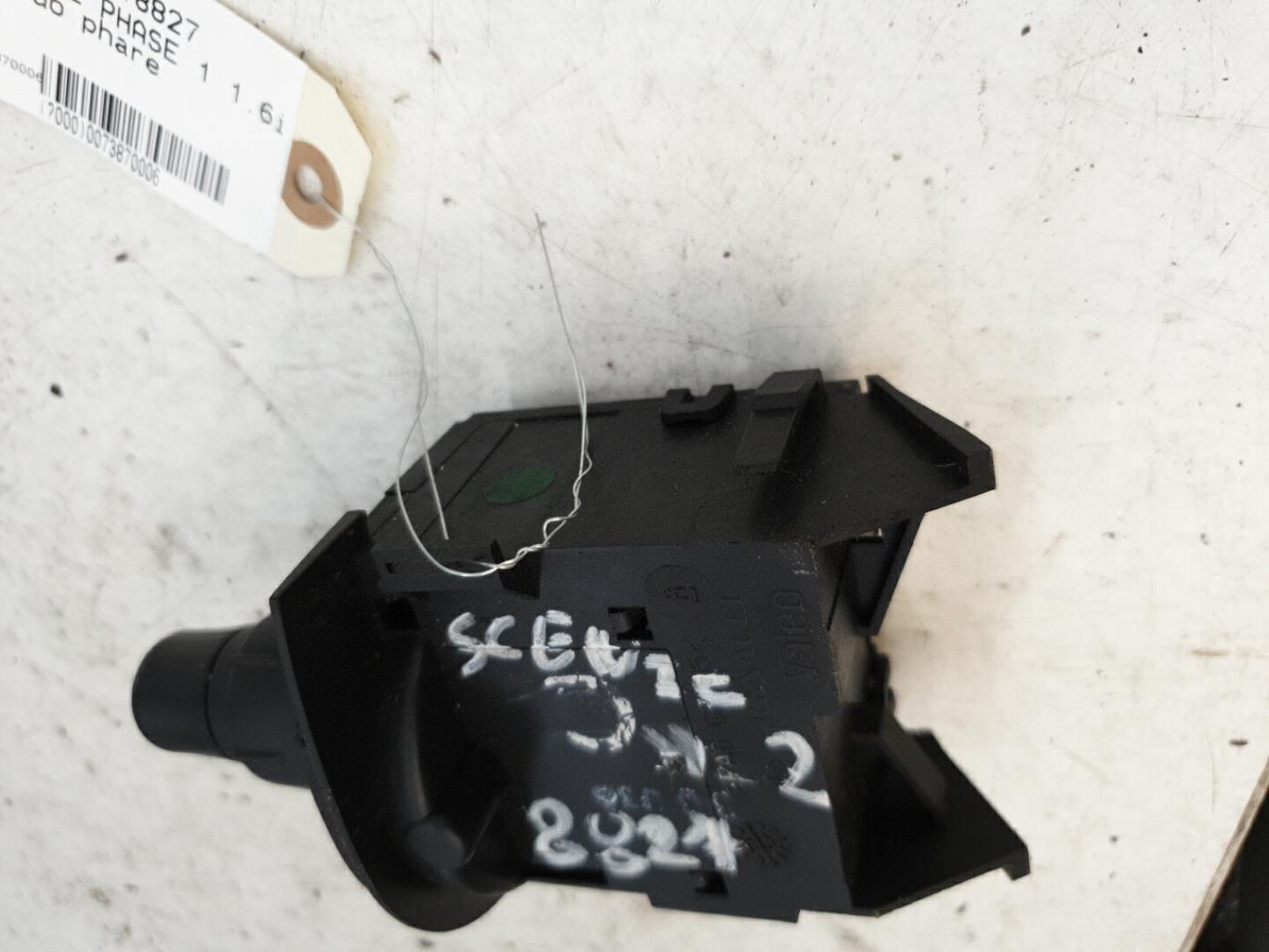 Commodo phare RENAULT SCENIC 2 PHASE 1 Essence - 1