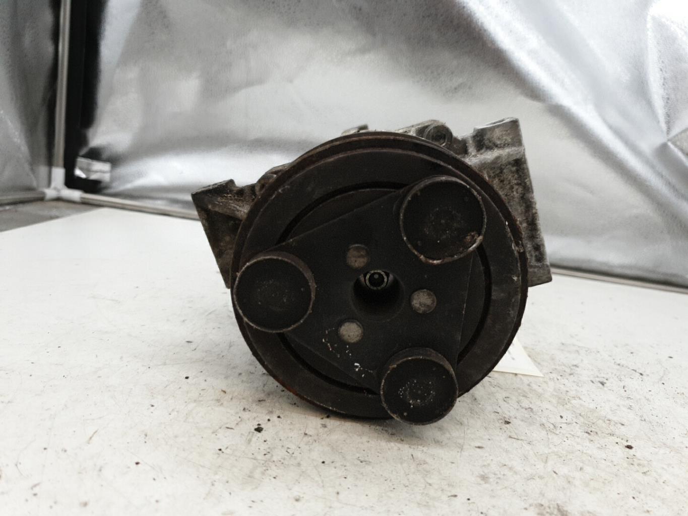 Compresseur clim NISSAN NOTE 1 PHASE 1 Essence - 1