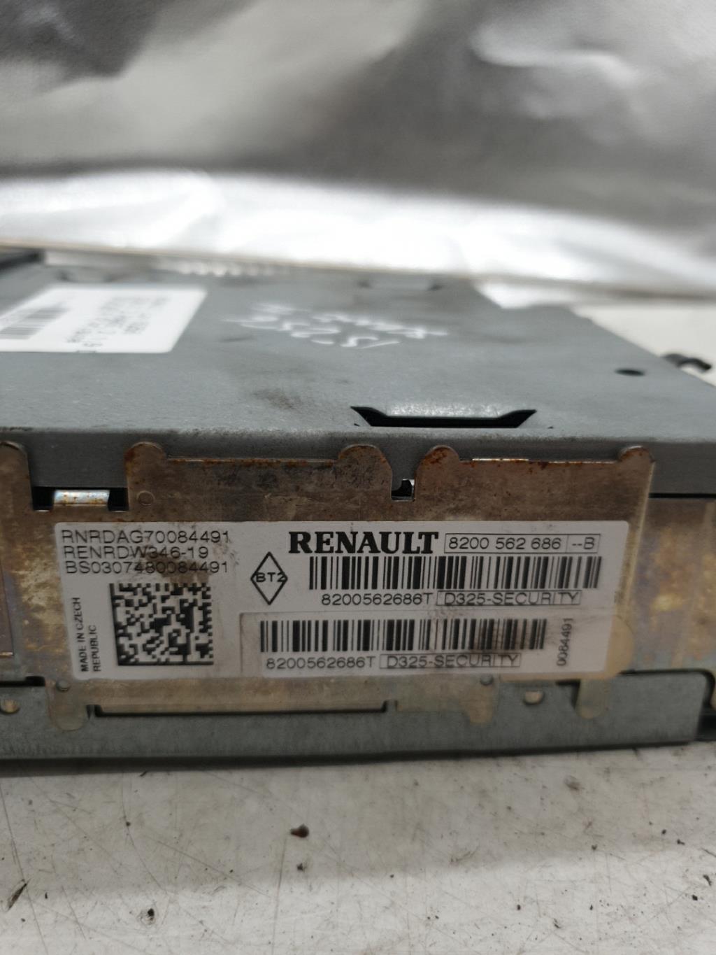 Autoradio d'origine RENAULT SCENIC 2 PHASE 2 Diesel - 1