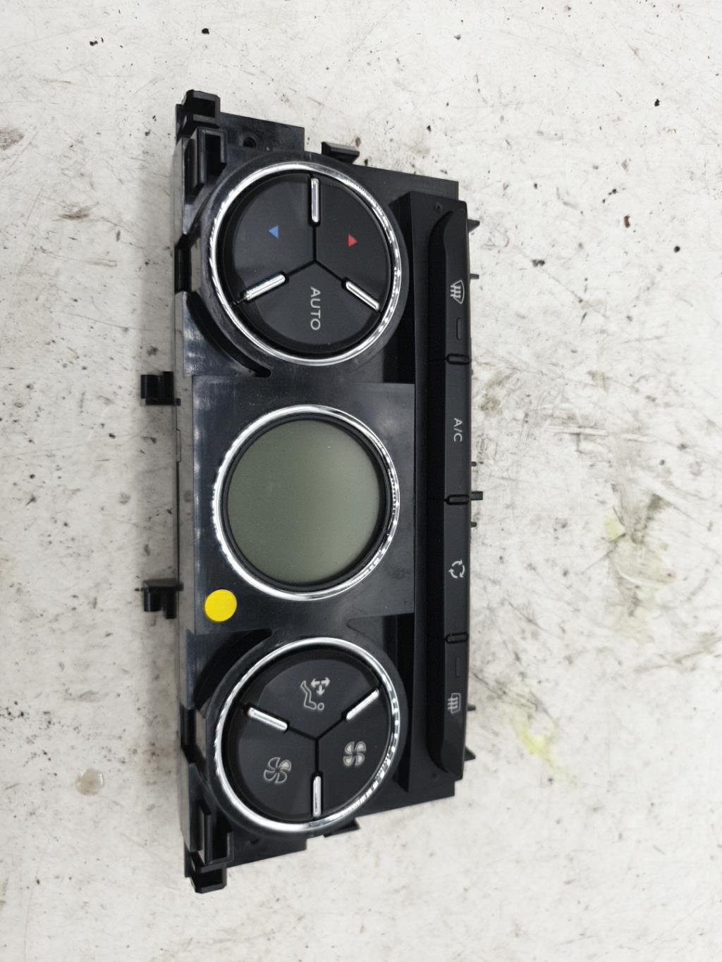 Commande chauffage CITROEN DS3 PHASE 1 Essence - 1
