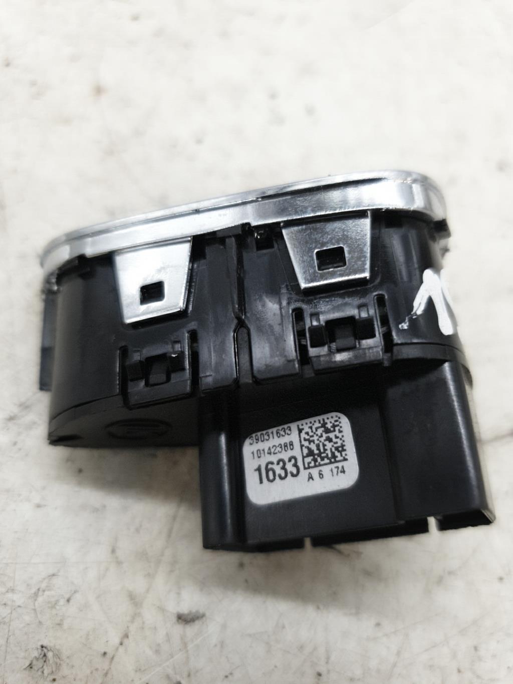 Commande de fermeture centralisee OPEL CORSA E Essence - 1