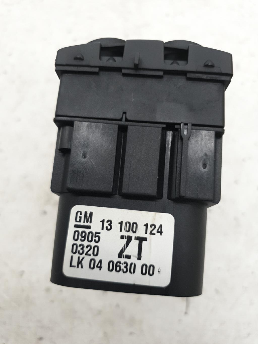 Commande de phare OPEL ASTRA H GTC PHASE 1  - 1