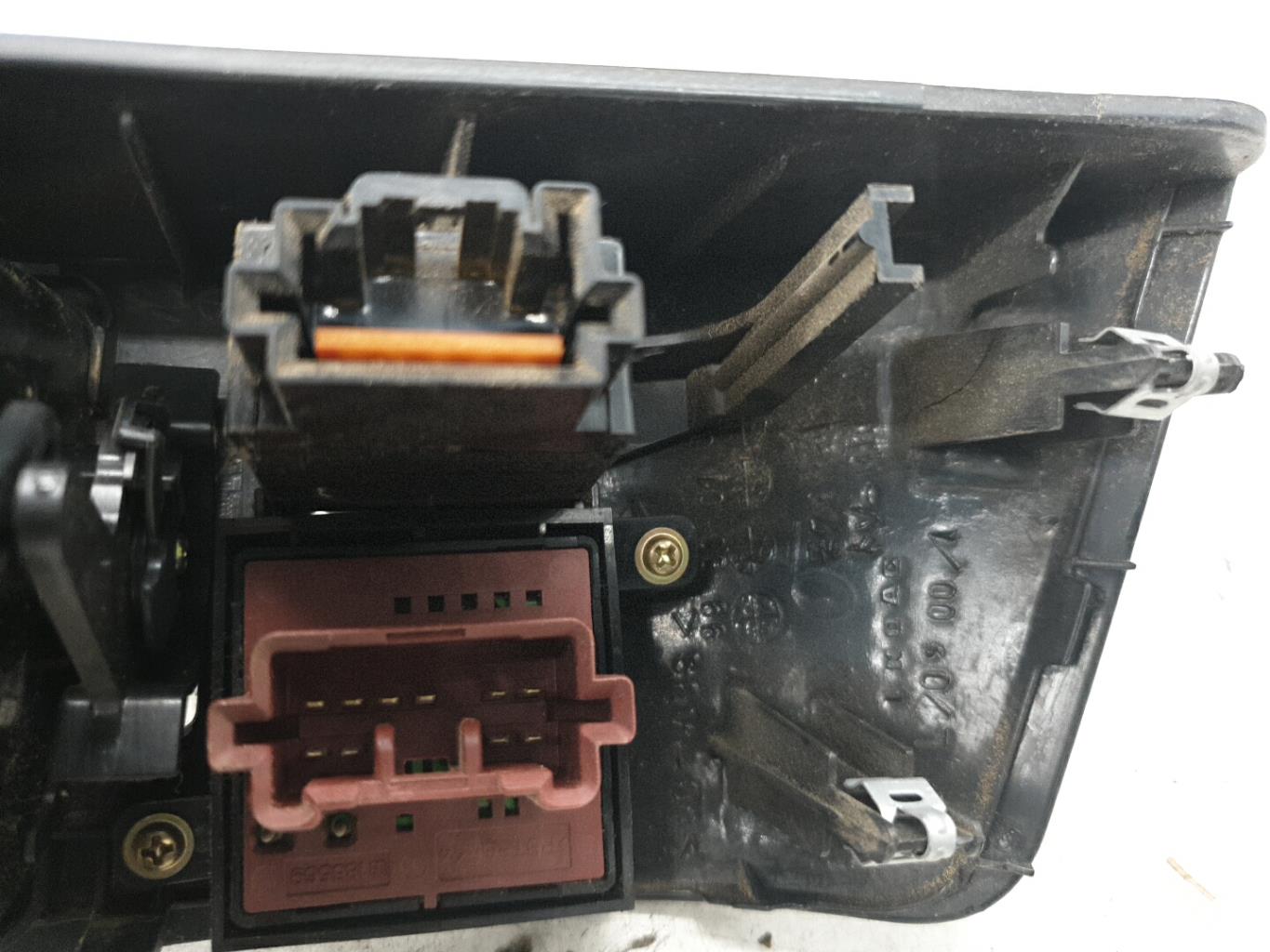 Commande retroviseurs MITSUBISHI PAJERO 3 PHASE 2  - 1