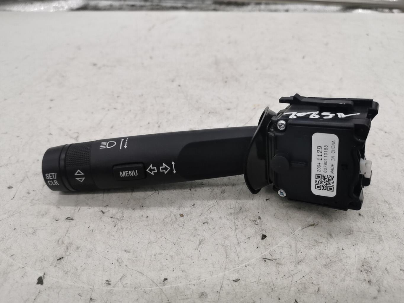 Commodo phare OPEL CORSA E Essence - 1