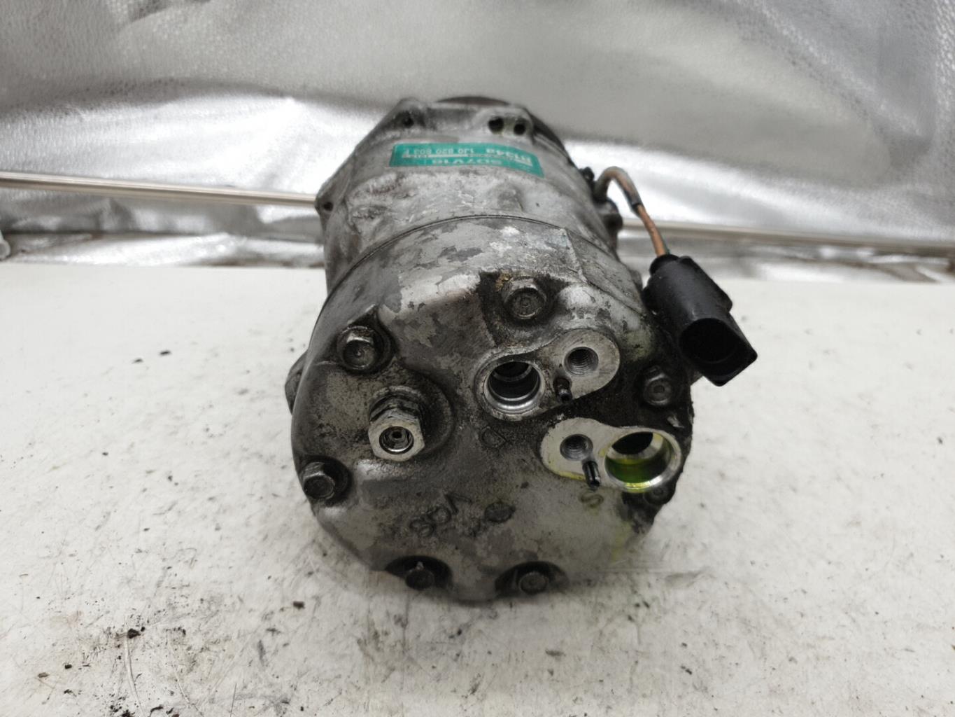 Compresseur clim VOLKSWAGEN GOLF 4 Essence - 1