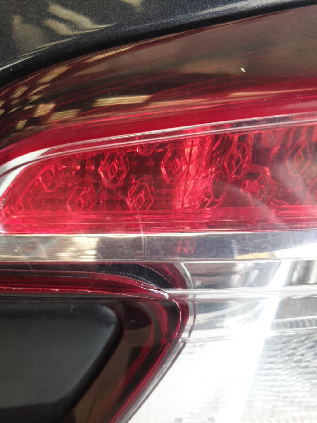 Feu arriere secondaire droit (feux) RENAULT MEGANE 3 PHASE 2 BREAK  - 1