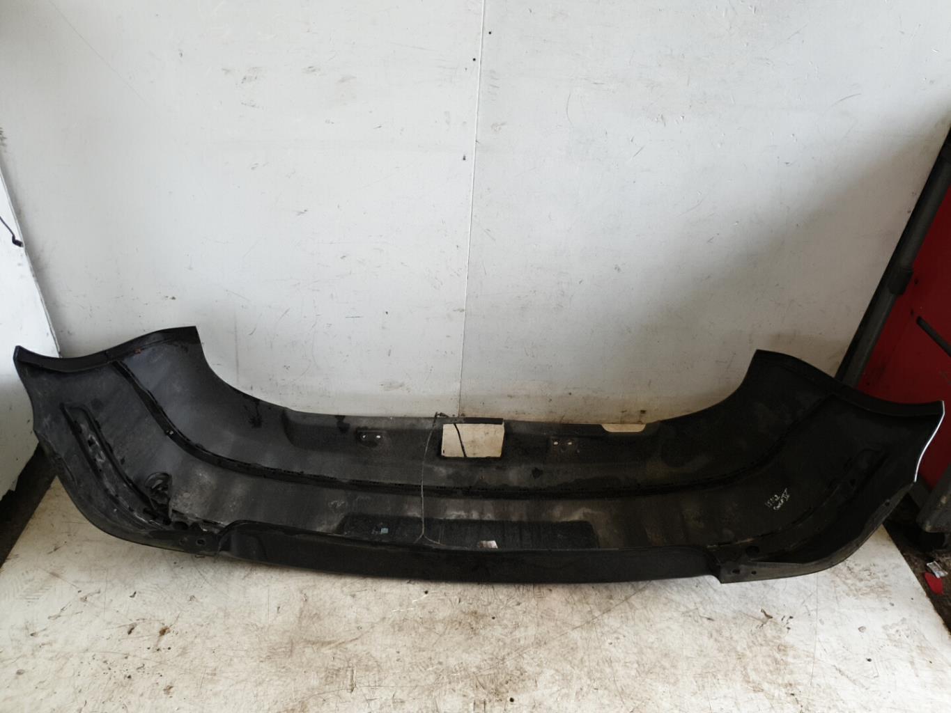 Pare choc arriere VOLKSWAGEN GOLF 4 Essence - 1