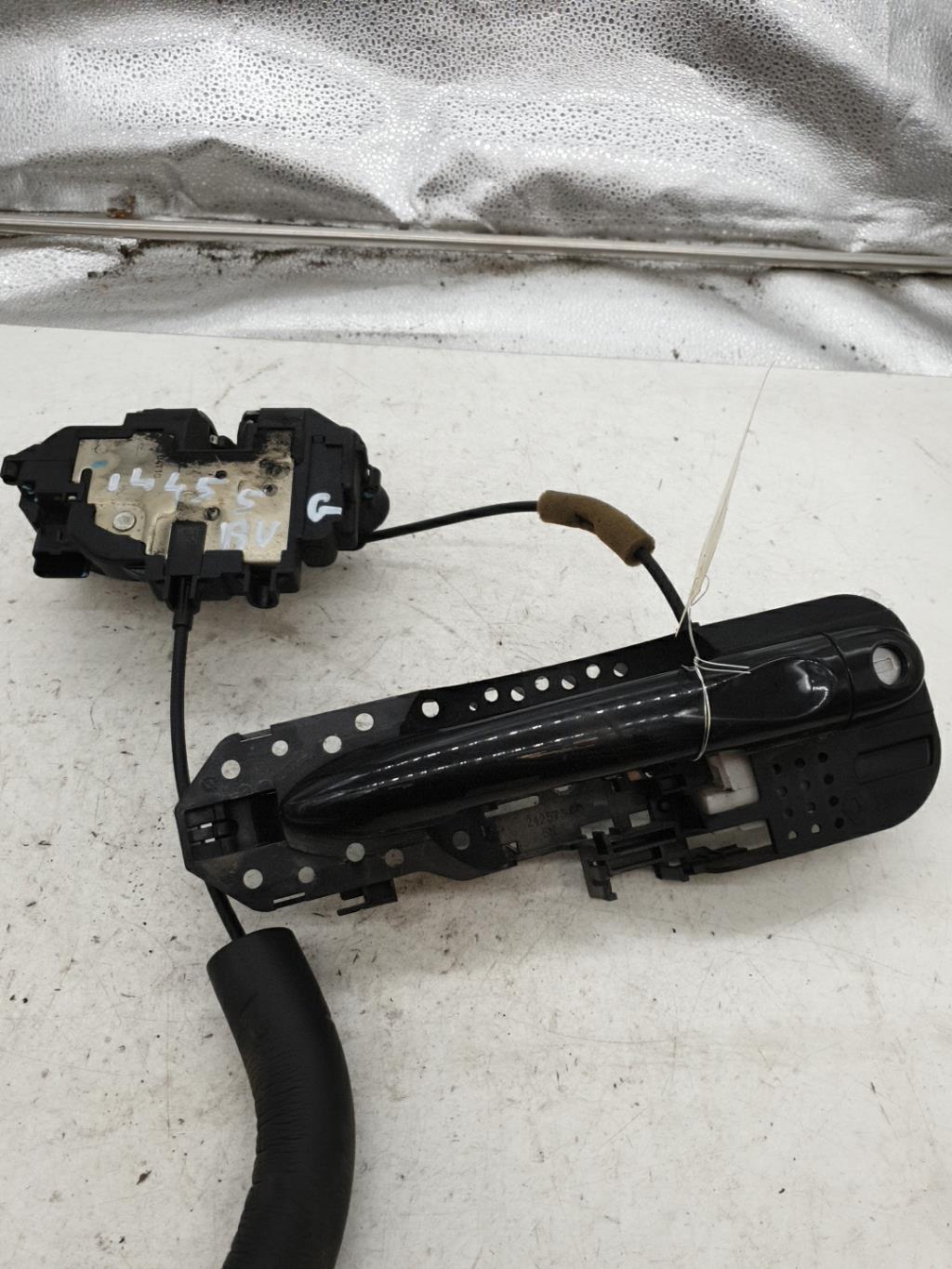 Serrure avant gauche RENAULT MEGANE 3 PHASE 1 Diesel - 1