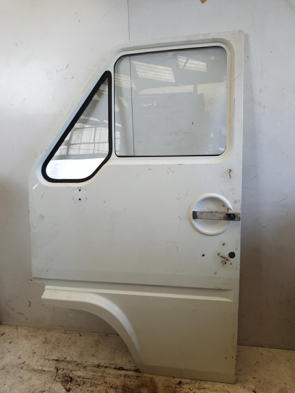 Porte avant gauche RENAULT MASTER 1  - 1