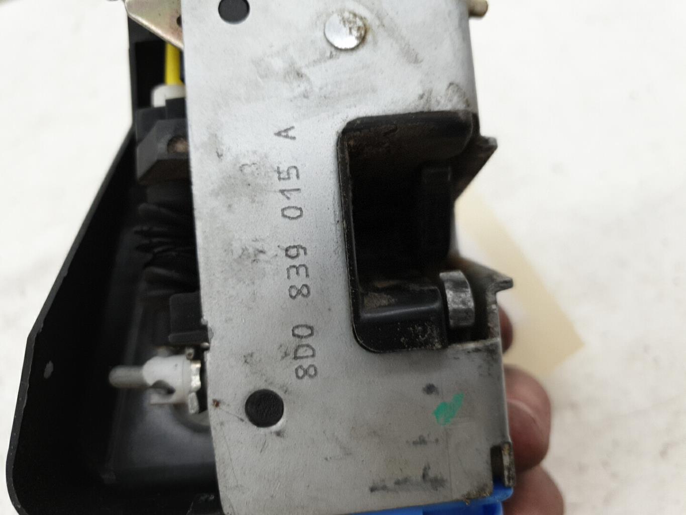 Serrure arriere gauche AUDI A4 1 PHASE 1  - 1