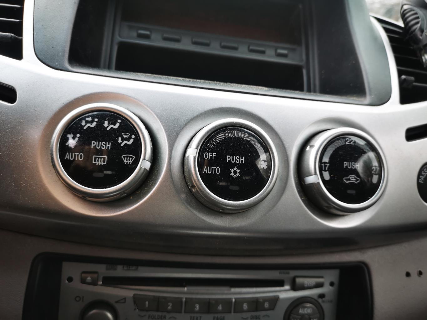 Commande chauffage MITSUBISHI L 200 3 Diesel - 1