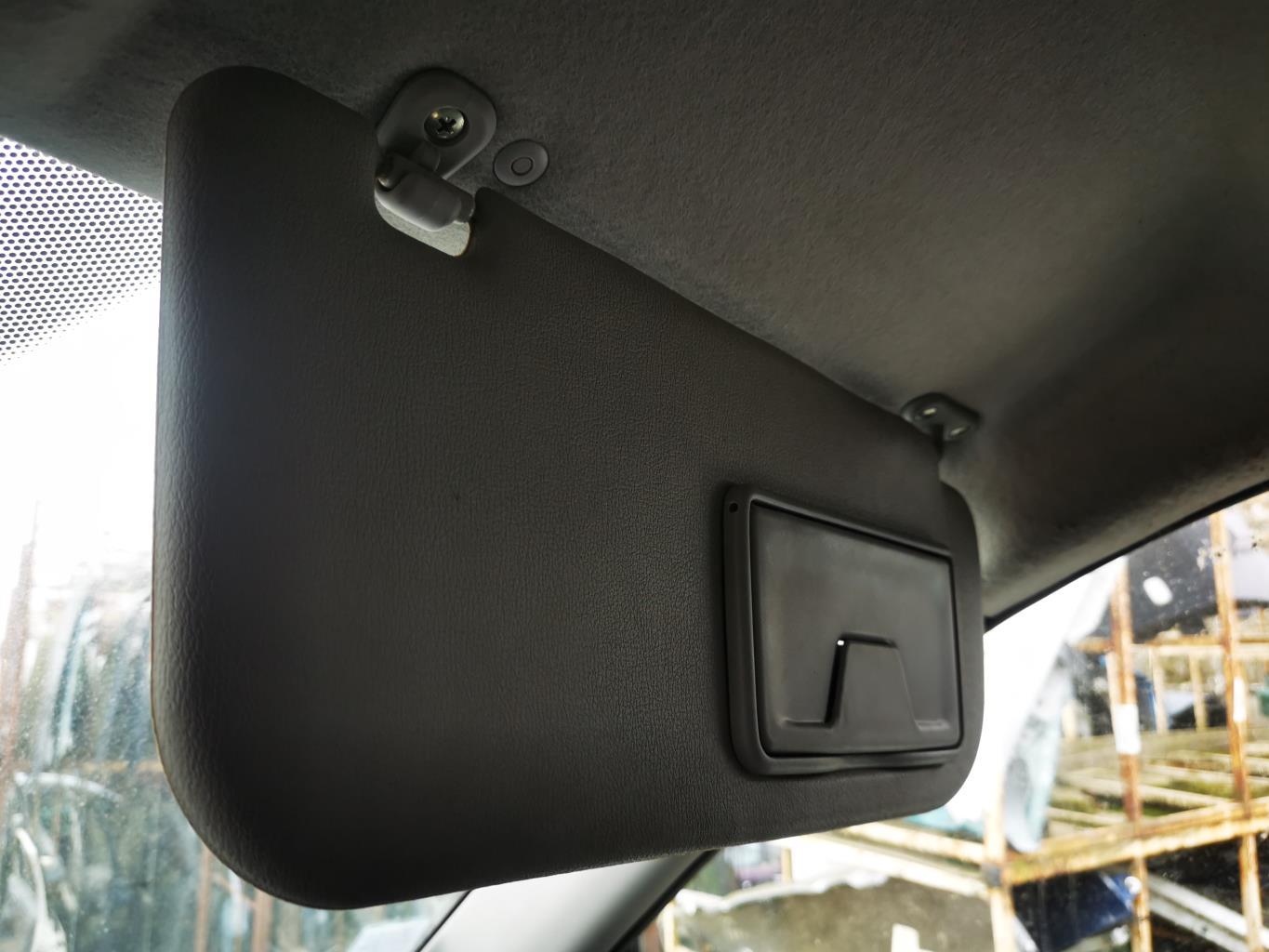 Pare soleil droit MITSUBISHI L 200 3 Diesel - 1