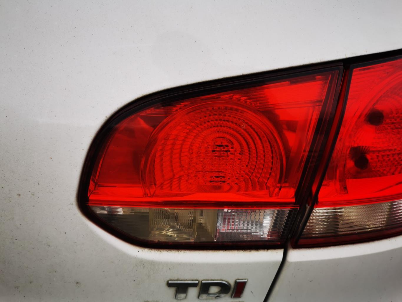 Feu arriere secondaire droit (feux) VOLKSWAGEN GOLF 6 Diesel - 1