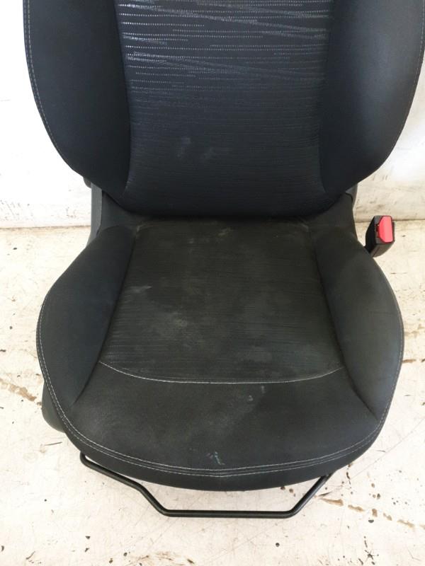 Siege avant droit PEUGEOT 208 1 PHASE 2 Essence - 1