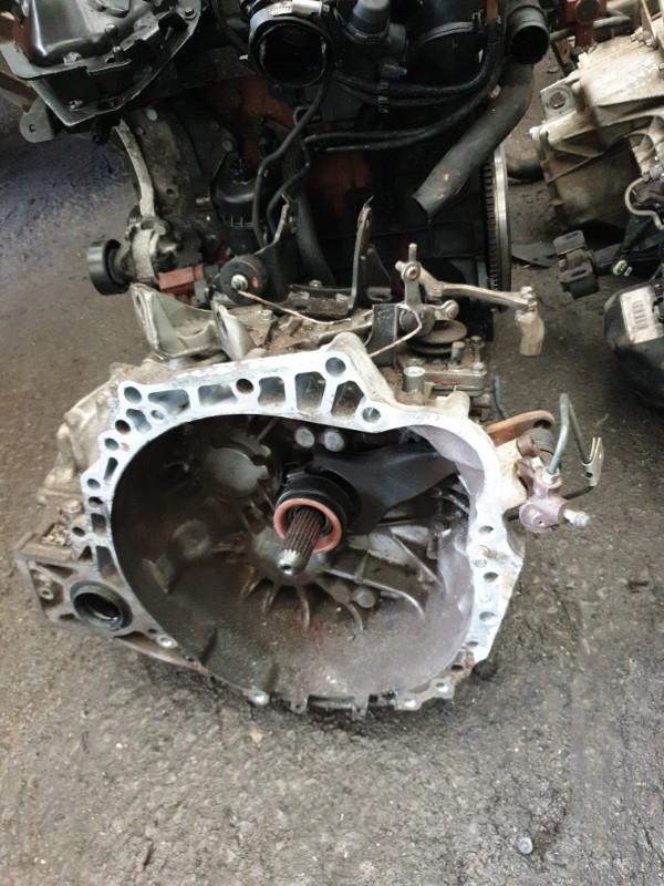 Boite de vitesses TOYOTA AVENSIS 2 PHASE 2 BREAK Diesel - 1