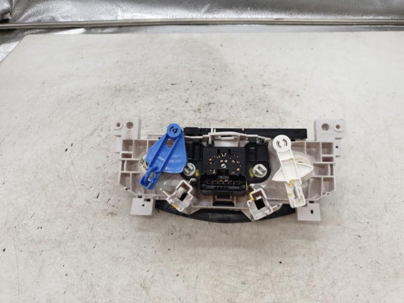 Commande chauffage DACIA SANDERO 1 Diesel - 1